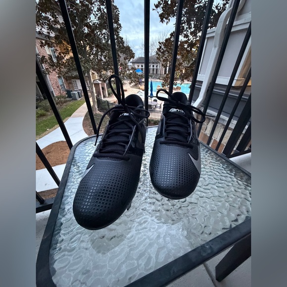 Nike ALPHA MENACE 4 PRO Soccer Cleats, Black/Metallic Silver, Men’s Size 11 - Picture 4 of 8